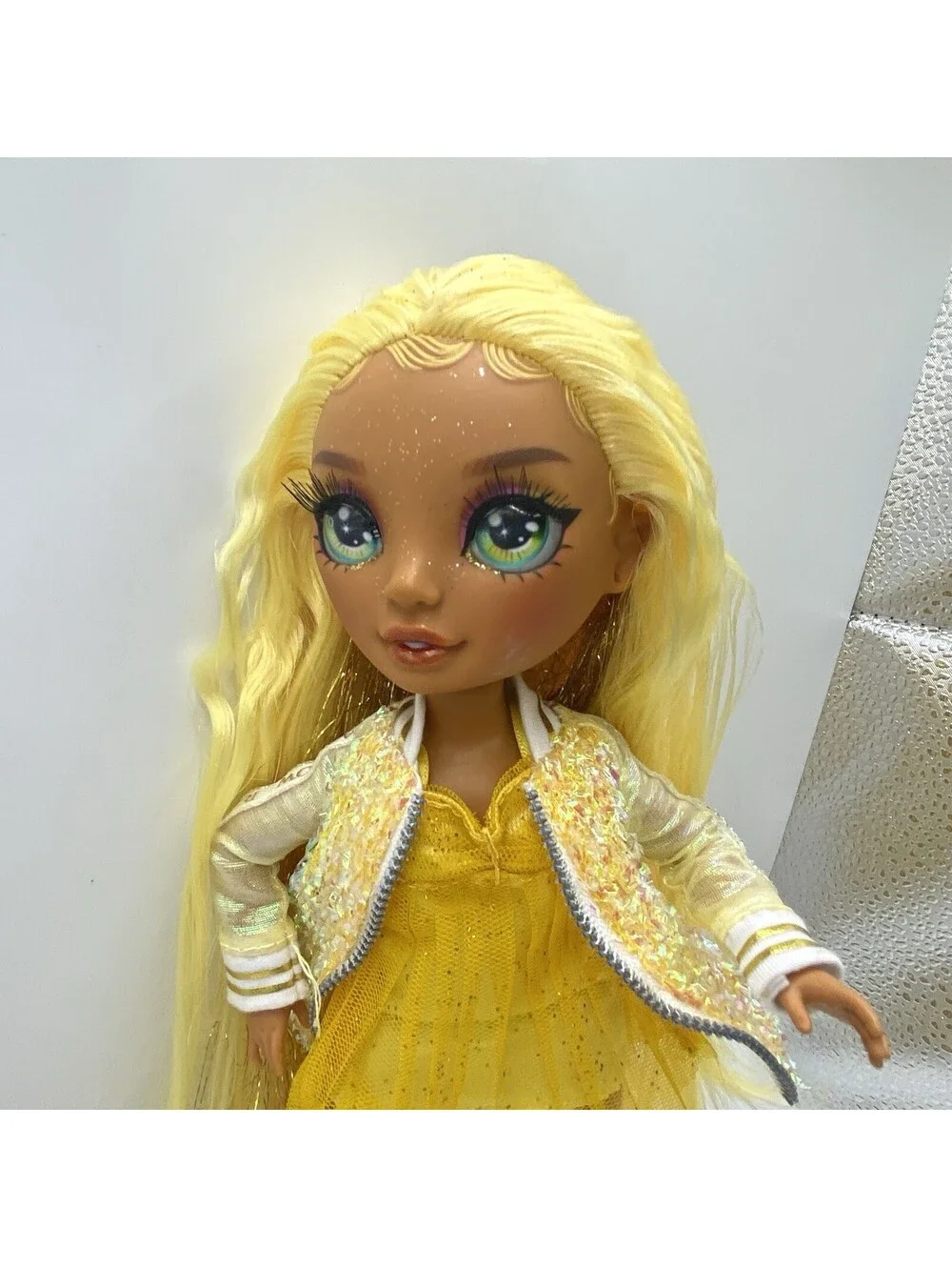 Rainbow High Sunny Madison Doll  No Shoes B19